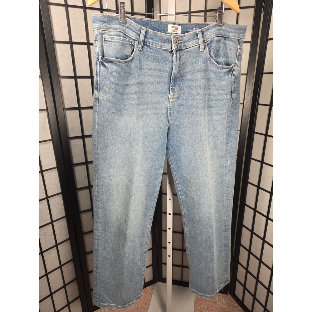 Kensie Jeans The Ella High Rise Straight Leg Light Wash Denim Raw Hem 14/32
